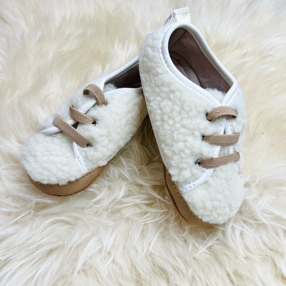 Brand New! Old Navy Baby shoes size 12-18 months.